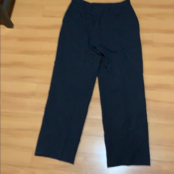 Suit - Picture 4 of 4